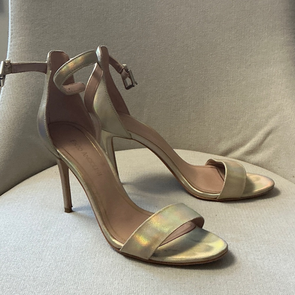 Enzo Angiolini Gold Sandals